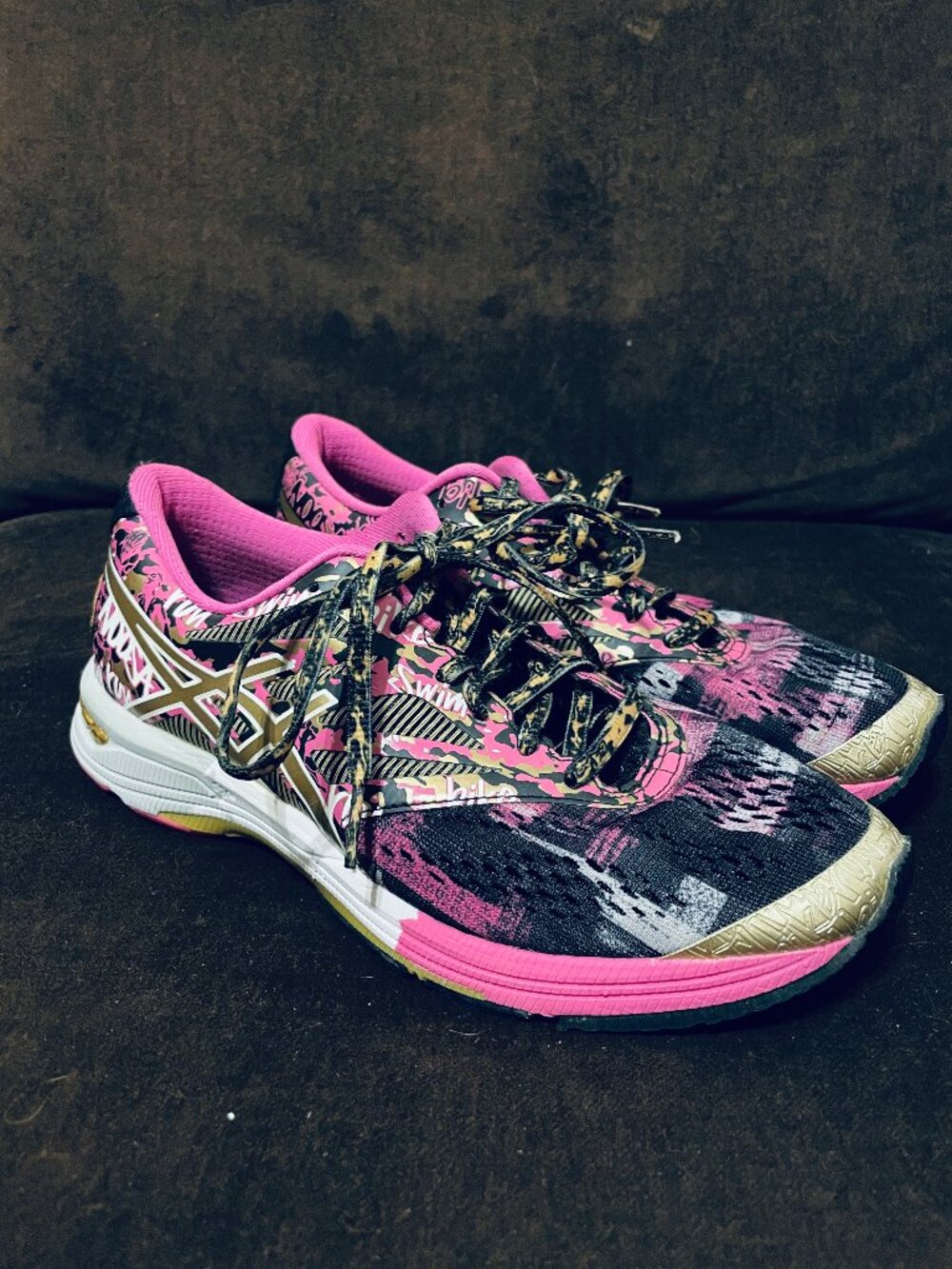 Asics Women's Size 8.5 Noosa Tri 10 T5m97 Running Shoes Breast Cancer Gold mediu